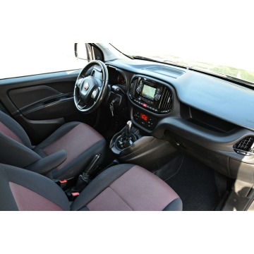 Fiat Doblo 2015,  1.6 diesel, automat - Na sprzedaż za 34 900 zł - Ostrów Mazowiecka - zdjęcie 6