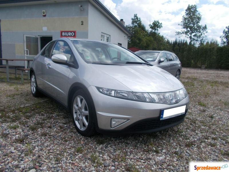 Honda Civic  Hatchback 2009,  1.8 benzyna - Na sprzedaż za 21 900 zł - Białystok