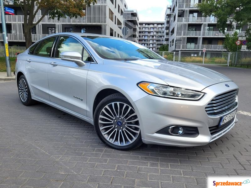 Ford Fusion  Sedan/Limuzyna 2014,  2.0 hybryda, automat - Na sprzedaż za 39 900 zł - Warszawa
