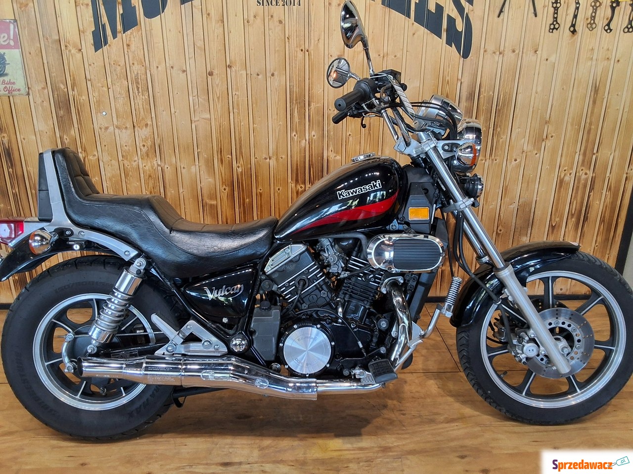 ## Piękny Motocykl KAWASAKI VN750...