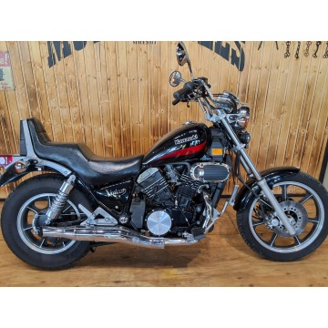 ## Piękny Motocykl KAWASAKI VN750 VULCAN , zadbany ** BARDZO ZADBANY