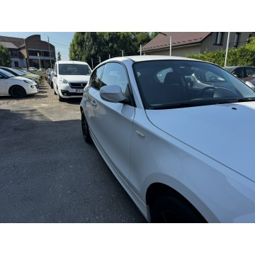 BMW Seria 1  Hatchback 2010,  2.0 benzyna - Na sprzedaż za 17 500 zł - Gdów - zdjęcie 4