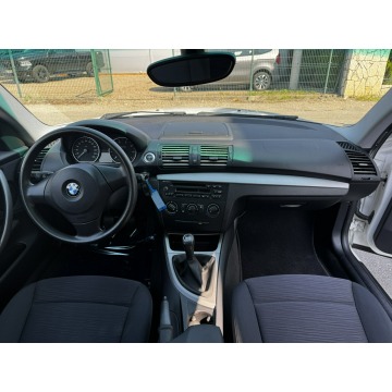 BMW Seria 1  Hatchback 2010,  2.0 benzyna - Na sprzedaż za 17 500 zł - Gdów - zdjęcie 11