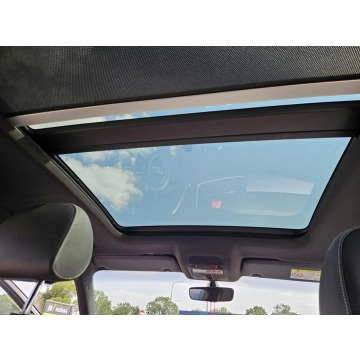 Audi Q3  SUV 2015,  2.0 diesel, automat - Na sprzedaż za 79 900 zł - Strzegom - zdjęcie 11
