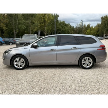 Peugeot 308  Kombi 2015,  1.2 benzyna - Na sprzedaż za 29 999 zł - Pęcice - zdjęcie 6