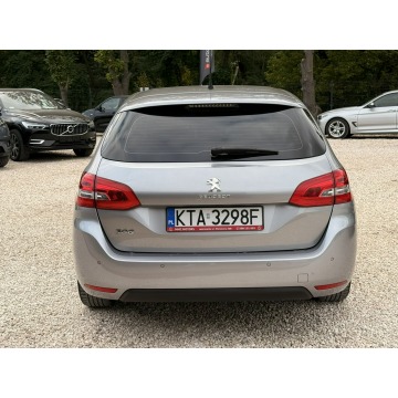Peugeot 308  Kombi 2015,  1.2 benzyna - Na sprzedaż za 29 999 zł - Pęcice - zdjęcie 4