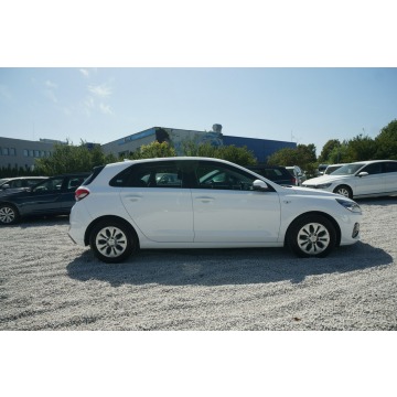 Hyundai i30  Hatchback 2022,  1.0 benzyna - Na sprzedaż za 40 800 zł - Poznań - zdjęcie 5