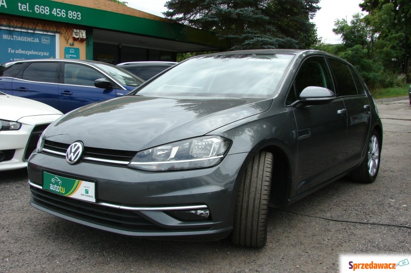 Volkswagen Golf  Hatchback 2020,  1.5 benzyna, automat - Na sprzedaż za 59 900 zł - Piła