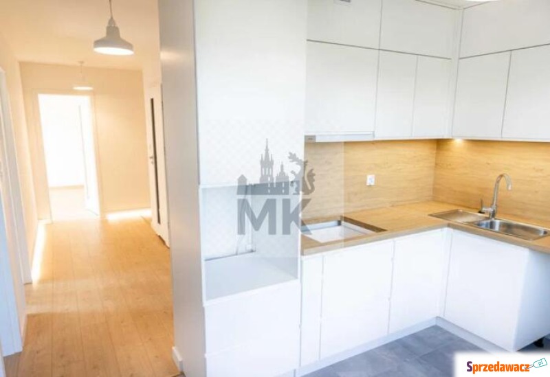 Mieszkanie trzypokojowe Kraków,   68 m2, 5 piętro - Sprzedam