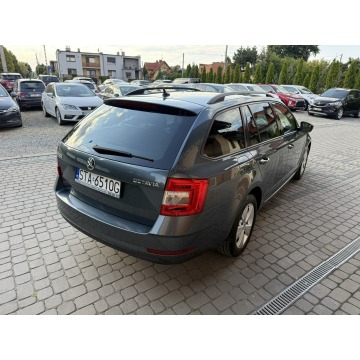 Skoda Octavia  Kombi 2019,  1.6 diesel - Na sprzedaż za 49 900 zł - Orzech - zdjęcie 7