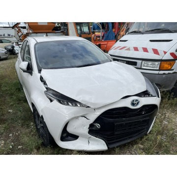 Toyota Yaris Hybrid 1.5 Active Salon PL 2023 FV 23%