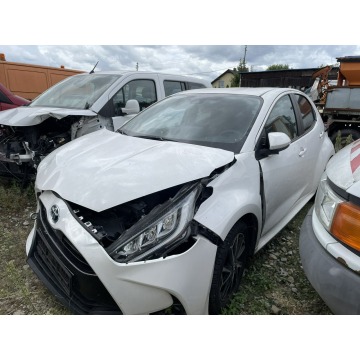 Toyota Yaris  Hatchback 2023,  1.5 hybryda, automat - Na sprzedaż za 34 000 zł - Syców - zdjęcie 5