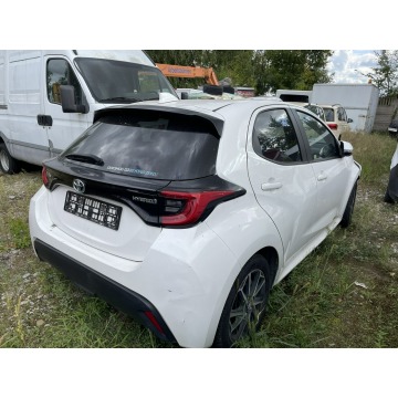 Toyota Yaris  Hatchback 2023,  1.5 hybryda, automat - Na sprzedaż za 34 000 zł - Syców - zdjęcie 3