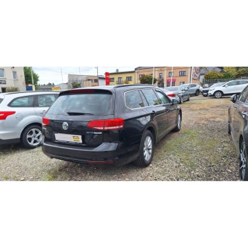 Volkswagen Passat  Kombi 2017,  2.0 diesel, automat - Na sprzedaż za 56 000 zł - Częstochowa - zdjęcie 5