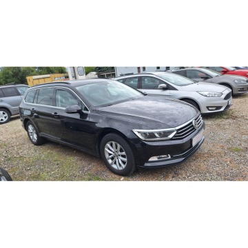 Volkswagen Passat  Kombi 2017,  2.0 diesel, automat - Na sprzedaż za 56 000 zł - Częstochowa - zdjęcie 3