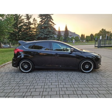 Ford Focus  Hatchback 2018,  2.0 benzyna, automat - Na sprzedaż za 53 999 zł - Nowy Sącz - zdjęcie 3