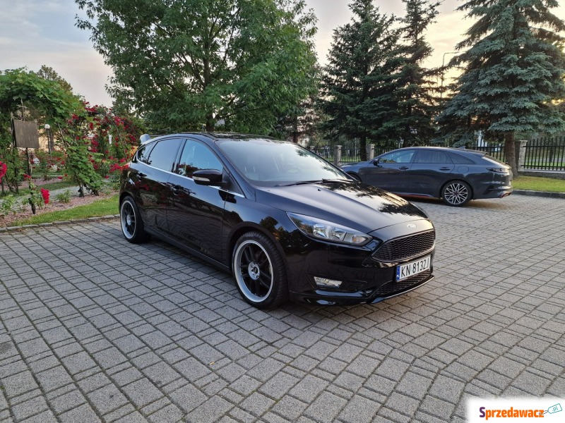 Ford Focus  Hatchback 2018,  2.0 benzyna, automat - Na sprzedaż za 53 999 zł - Nowy Sącz