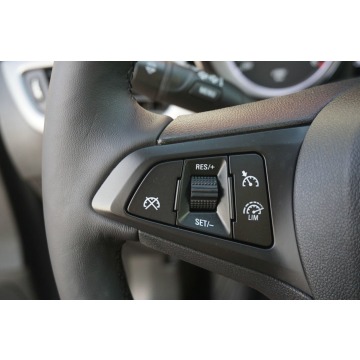 Opel Astra  Hatchback 2019,  1.4 benzyna, automat - Na sprzedaż za 49 900 zł - Gniezno - zdjęcie 11