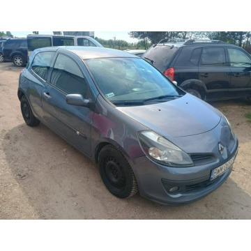 Renault Clio  Hatchback 2006,  1.6 benzyna - Na sprzedaż za 3 999,00 zł - Fasty - zdjęcie 2