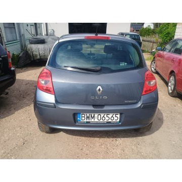 Renault Clio  Hatchback 2006,  1.6 benzyna - Na sprzedaż za 3 999,00 zł - Fasty - zdjęcie 5