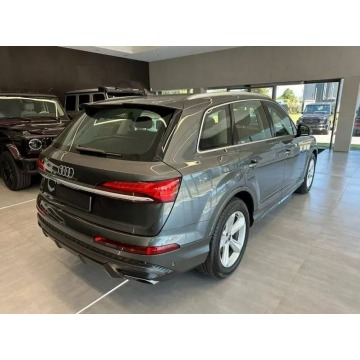 Audi Q7  SUV 2025,  3.0 hybryda, automat - Na sprzedaż za 295 994 zł - Kraków - zdjęcie 4