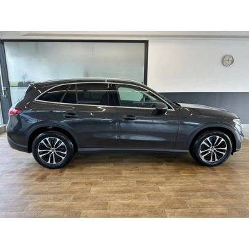 Mercedes - Benz GLC-klasa  SUV 2025,  2.0 diesel, automat - Na sprzedaż za 234 956 zł - Kraków - zdjęcie 2