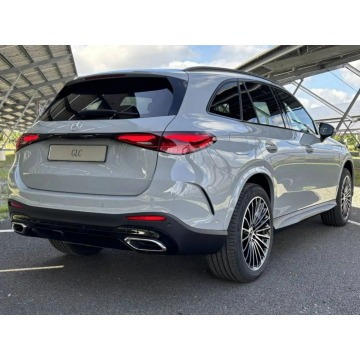 Mercedes - Benz GLC-klasa  SUV 2025,  2.0 diesel, automat - Na sprzedaż za 325 995 zł - Kraków - zdjęcie 3
