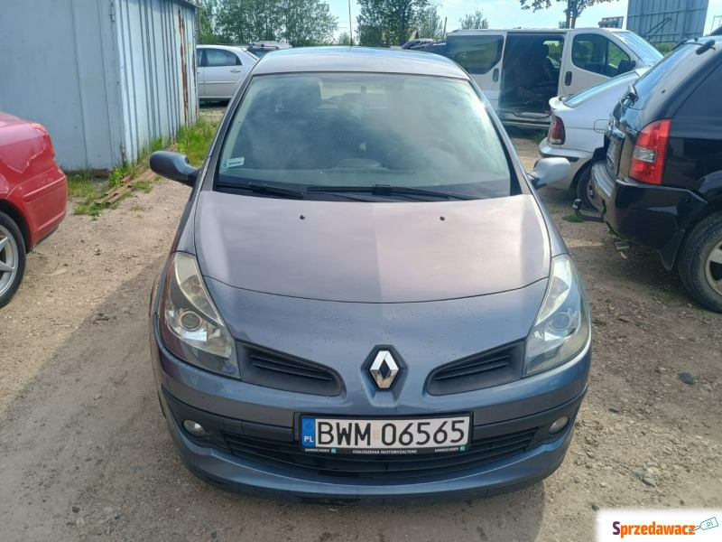 Renault Clio  Hatchback 2006,  1.6 benzyna - Na sprzedaż za 3 999,00 zł - Fasty