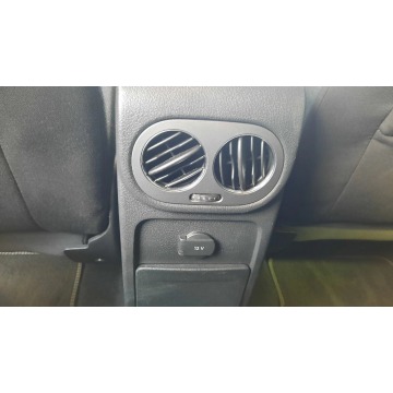 Volkswagen Tiguan  SUV 2015,  1.4 benzyna, automat - Na sprzedaż za 56 900 zł - Kraków - zdjęcie 12