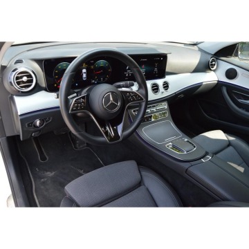 Mercedes - Benz E-klasa  Sedan/Limuzyna 2022,  1.6 diesel, automat - Na sprzedaż za 179 999 zł - Warszawa - zdjęcie 6