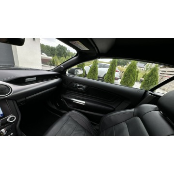 Ford Mustang  Kabriolet 2019,  5.0 benzyna, automat - Na sprzedaż za 149 995 zł - Gdańsk - zdjęcie 12
