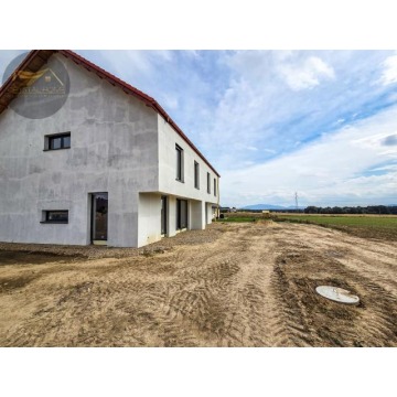 Sprzedam dom Kalno -  bliźniak jednopiętrowy,  pow.  136 m2,  działka:   500 m2 - zdjęcie 5