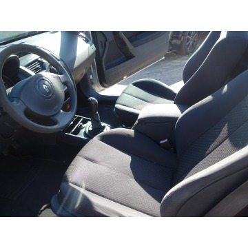 Renault Megane  Kabriolet 2005,  1.6 benzyna - Na sprzedaż za 7 900,00 zł - Słupsk - zdjęcie 11