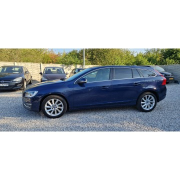 Volvo V60 2015,  2.0 diesel - Na sprzedaż za 46 900 zł - Płock - zdjęcie 3