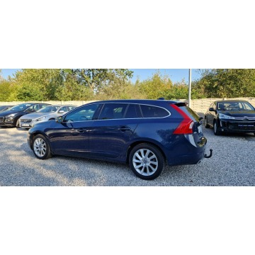 Volvo V60 2015,  2.0 diesel - Na sprzedaż za 46 900 zł - Płock - zdjęcie 4