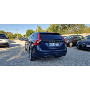 Volvo V60 2015,  2.0 diesel - Na sprzedaż za 46 900 zł - Płock - zdjęcie 6