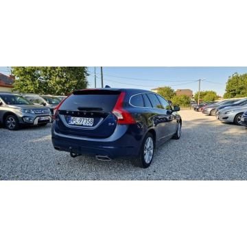 Volvo V60 2015,  2.0 diesel - Na sprzedaż za 46 900 zł - Płock - zdjęcie 10