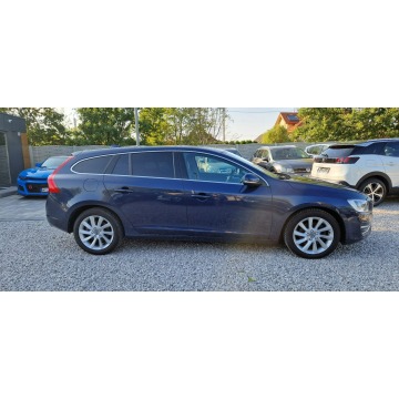 Volvo V60 2015,  2.0 diesel - Na sprzedaż za 46 900 zł - Płock - zdjęcie 12