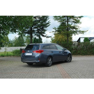 Toyota Auris 2014,  1.8 hybryda, automat - Na sprzedaż za 48 500 zł - Słupsk - zdjęcie 4