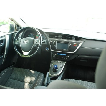 Toyota Auris 2014,  1.8 hybryda, automat - Na sprzedaż za 48 500 zł - Słupsk - zdjęcie 6