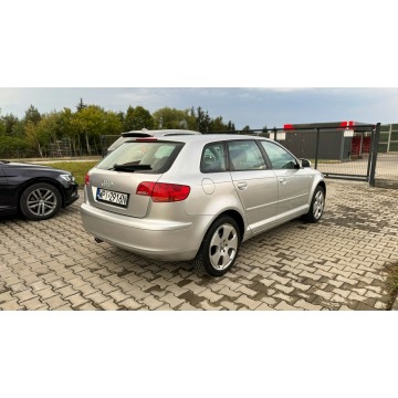 Audi A3  Hatchback 2006,  1.6 benzyna - Na sprzedaż za 13 500 zł - Gołków - zdjęcie 4