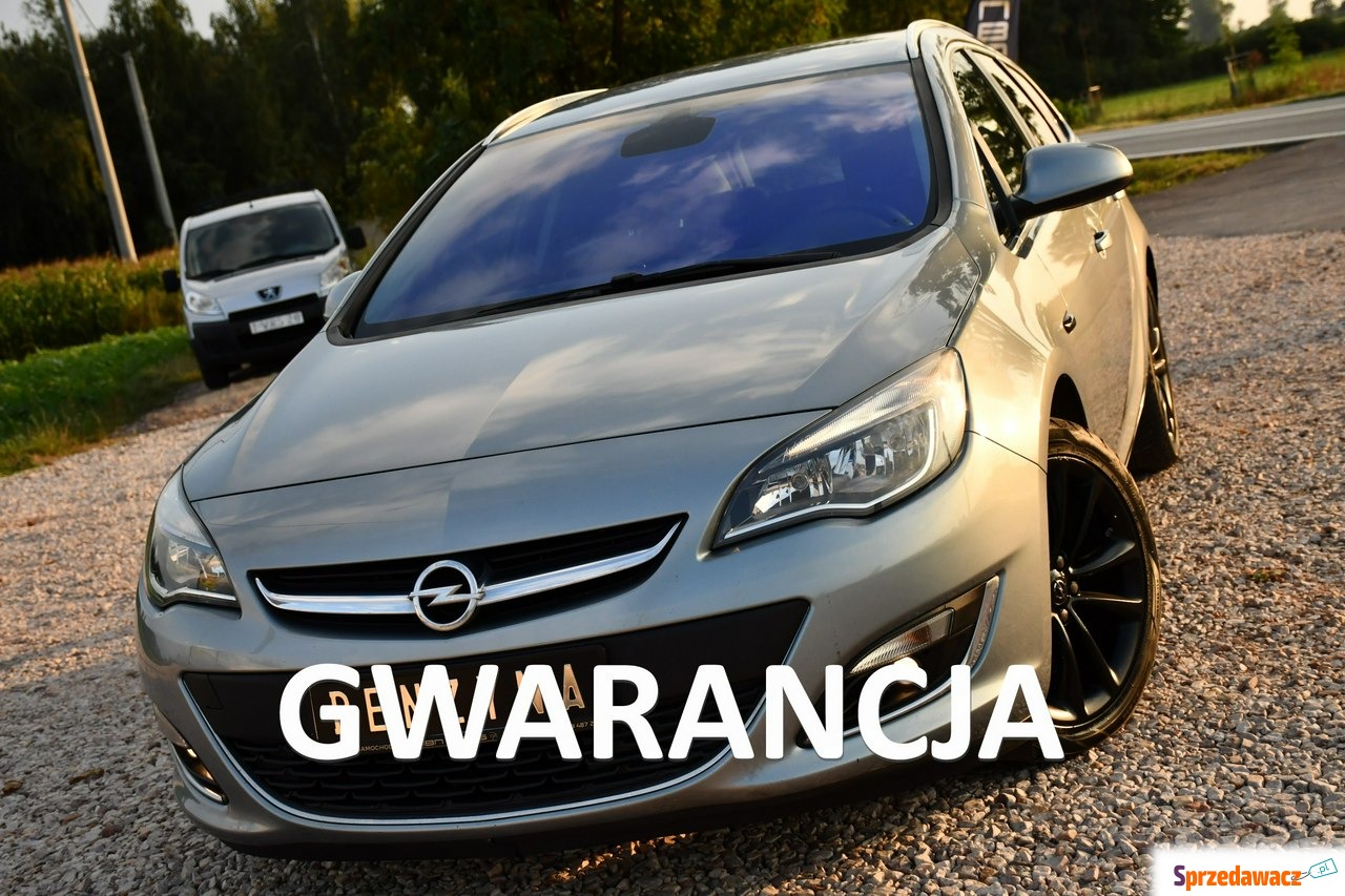 Opel Astra 2012