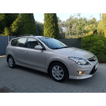 Hyundai i30 2011,  1.6 diesel - Na sprzedaż za 17 900 zł - Strzegom - zdjęcie 4