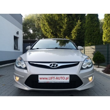 Hyundai i30 2011,  1.6 diesel - Na sprzedaż za 17 900 zł - Strzegom - zdjęcie 2