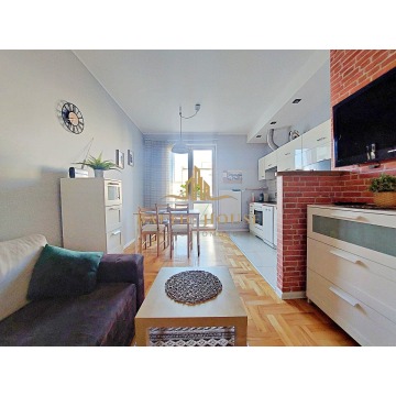 Mieszkanie dwupokojowe Gdynia - Śródmieście,   36 m2, trzecie piętro - Sprzedam - zdjęcie 1