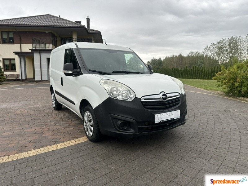 Opel Combo 2013,  1.3 diesel - Na sprzedaż za 24 800 zł - Lipówki