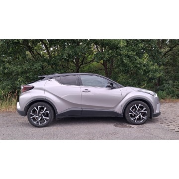 Toyota C-HR  SUV 2016,  1.8 hybryda, automat - Na sprzedaż za 60 000 zł - Szczecin - zdjęcie 1