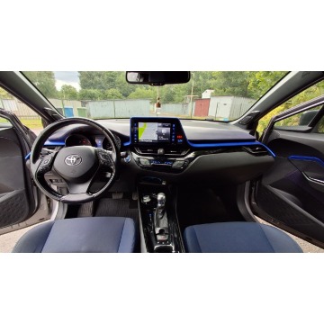 Toyota C-HR  SUV 2016,  1.8 hybryda, automat - Na sprzedaż za 60 000 zł - Szczecin - zdjęcie 7