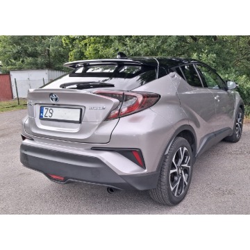 Toyota C-HR  SUV 2016,  1.8 hybryda, automat - Na sprzedaż za 60 000 zł - Szczecin - zdjęcie 3