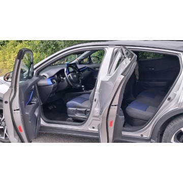 Toyota C-HR  SUV 2016,  1.8 hybryda, automat - Na sprzedaż za 60 000 zł - Szczecin - zdjęcie 10